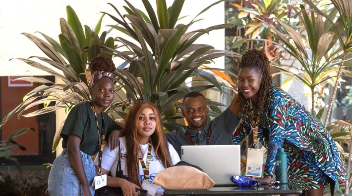 Delegates engage in dialogue at the Global Youth Environmnent Assembly (YEA) in Nairobi, Kenya.